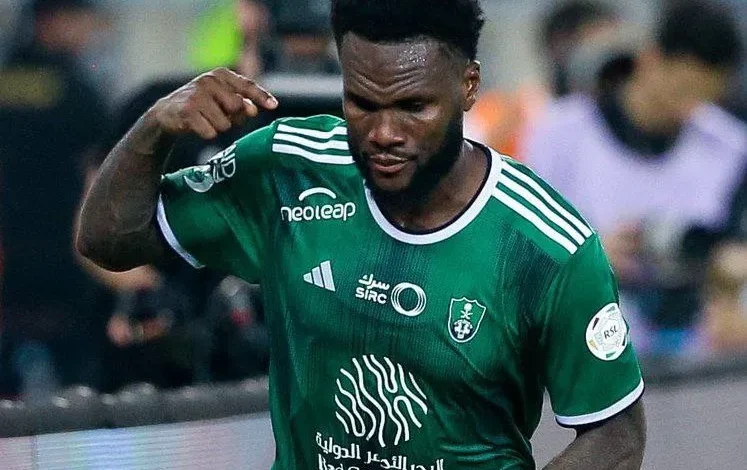 صورة غامضة تثير الجدل.. هل يلمّح فرانك كيسيه إلى الرحيل عن الأهلي؟