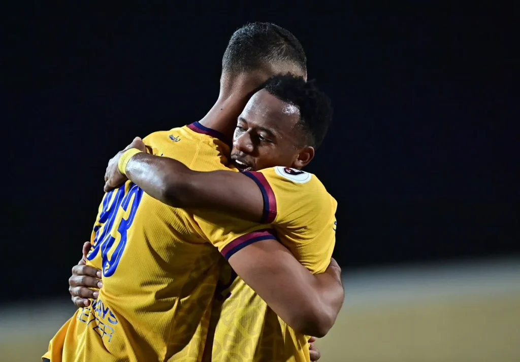 مباراة الحزم ضد العدالة في مباراة الصعود الحاسمة إلى دوري روشن السعودي 2025