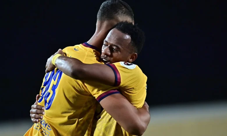 مباراة الحزم ضد العدالة في مباراة الصعود الحاسمة إلى دوري روشن السعودي 2025