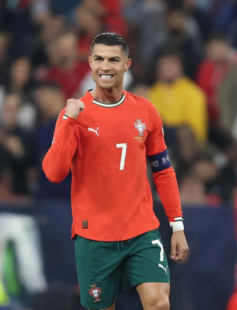 كريستيانو رونالدو بعد تسجيله هدف في مباراة إسبانيا ضد البرتغال في دوري الأمم الأوروبية النهائي