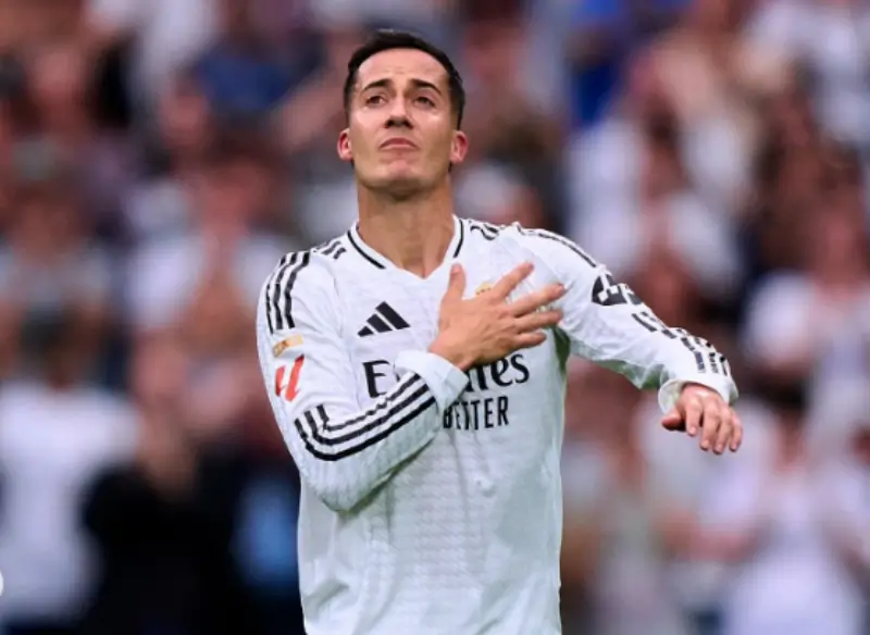 الوداع الأخير.. لوكاس فاسكيز يُنهي رحلته مع ريال مدريد برسالة تُبكي الجماهير