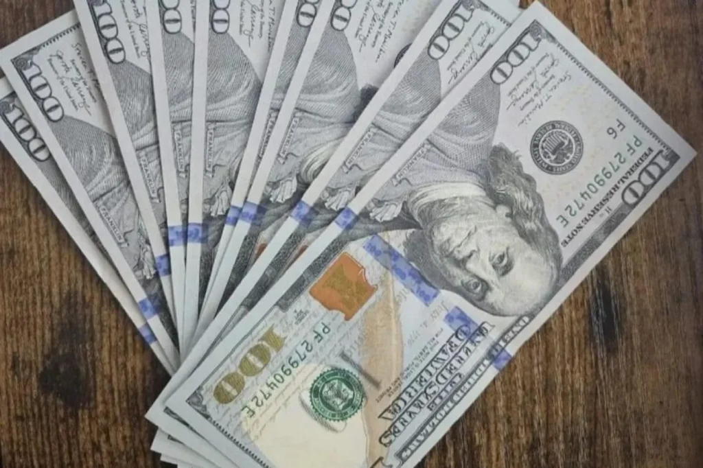 سعر صرف الدولار اليوم في العراق الخميس 17 يوليو 2025.. تراجع طفيف في بعض المحافظات