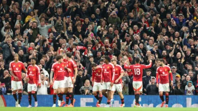 خطوة مفاجئة من إدارة مانشستر يونايتد تُغضب الجماهير