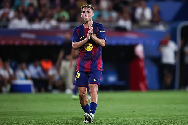 فيرمين لوبيز لاعب برشلونة
