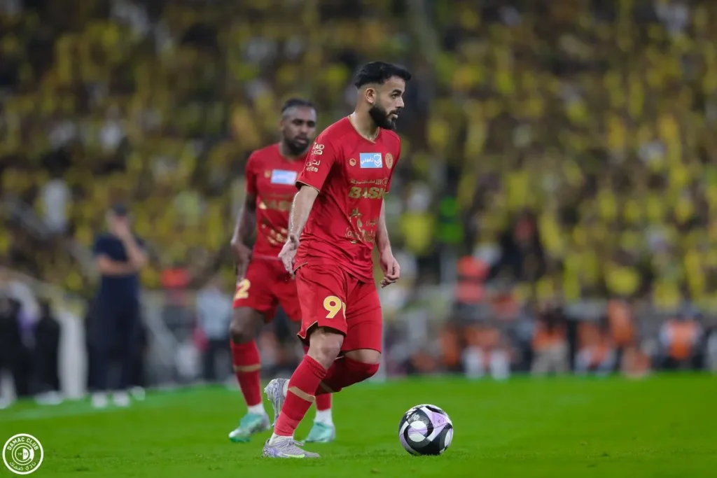 ضمك يستضيف الحزم في إفتتاح دوري روشن للموسم الجديد