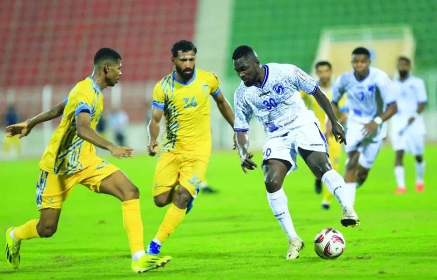 مباراة صحم وبهلاء اليوم في افتتاح دوري المحترفين العماني 2025