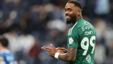 إيفان توني يفتتح التسجيل للأهلي بهدف رائع في شباك نيوم