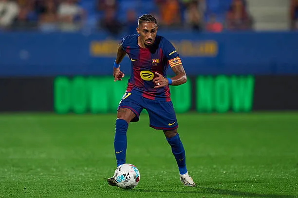 رافينيا دياز يزين تشكيل برشلونة ضد نيوكاسل يونايتد في دوري أبطال أوروبا اليوم