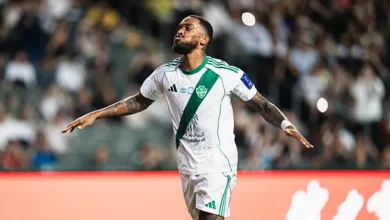 الأهلي يواجه الحزم اليوم في صراع قوي بدوري روشن السعودي