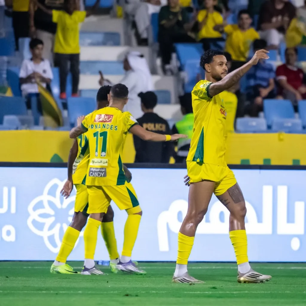 الخليج ضد التعاون في مباراة بطاقة التأهل في كأس خادم الحرمين الشريفين