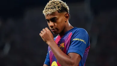 بعد الضغوط الإعلامية.. برشلونة يصدم الجميع بقرار مفاجئ تجاه لامين يامال