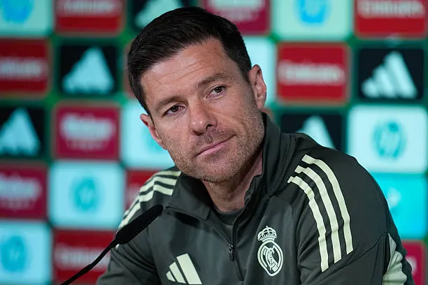 تصريح تشابي ألونسو يحسم الجدل بشأن فينيسيوس