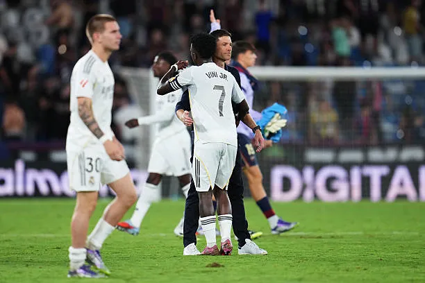 ثورة في ريال مدريد.. ألونسو يقرر الاستغناء عن نجوم الفريق!
