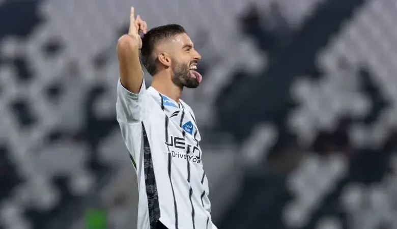 الشباب يواجه الأخدود في مباراة حاسمة اليوم بدوري روشن