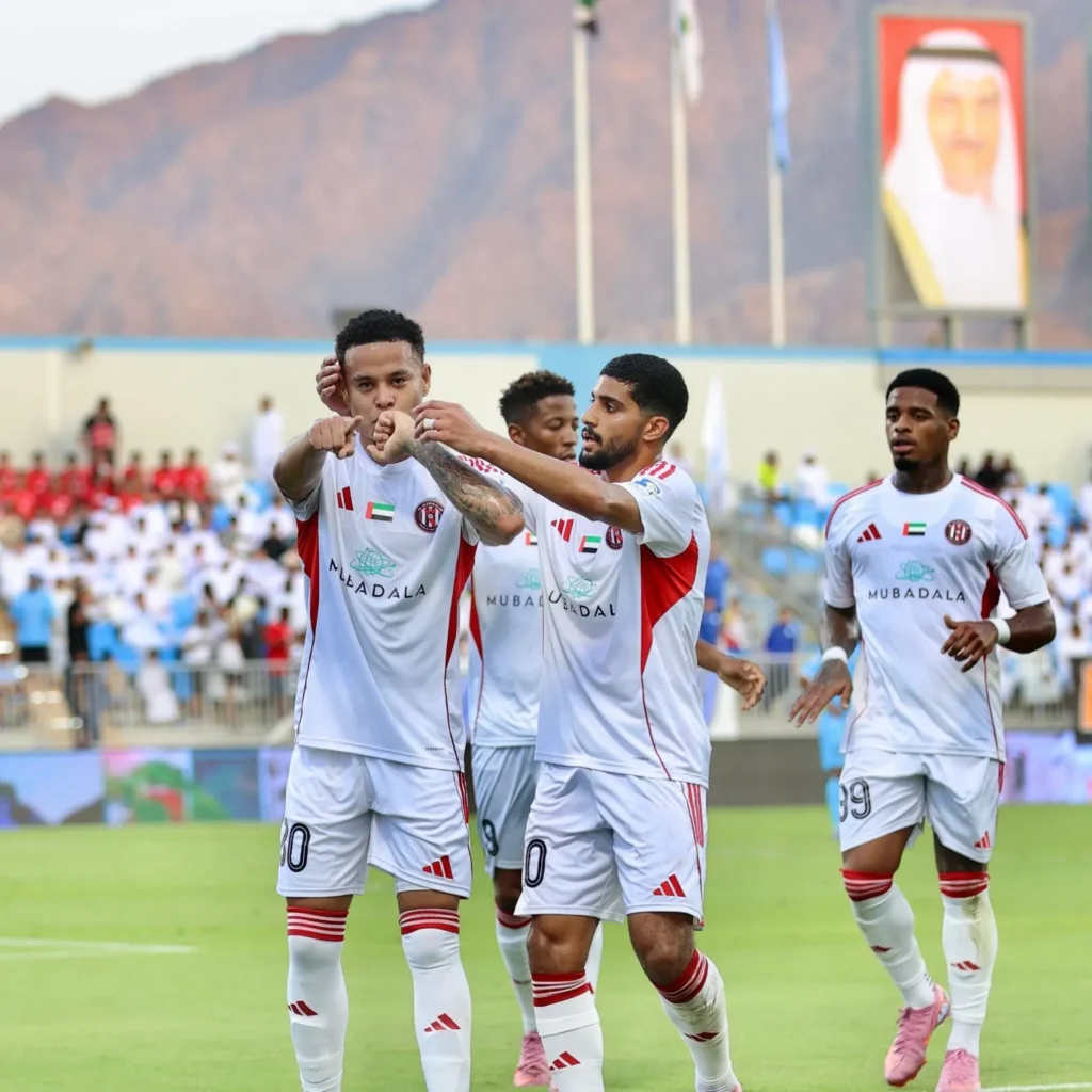 مباراة الجزيرة والبطائح في دوري أدنوك الإماراتي للمحترفين