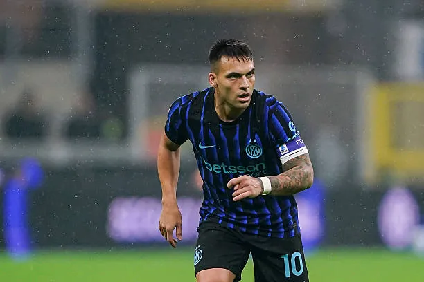 مباراة ميلان وانتر ميلان اليوم في ديربي الدوري الإيطالي