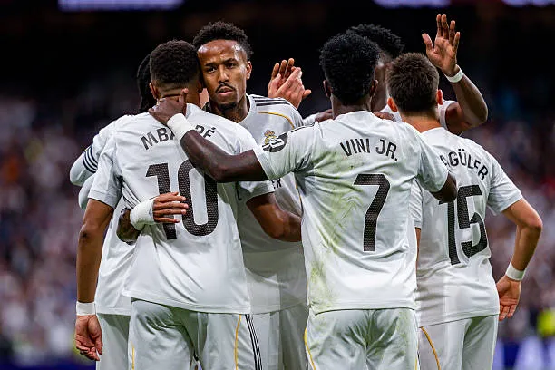 أداء ريال مدريد ضد فالنسيا قبل مواجهة الليلة أداء ريال مدريد ضد فالنسيا قبل مواجهة الليلة