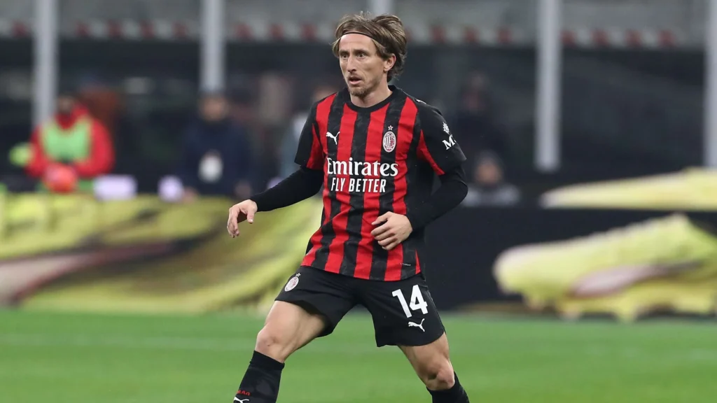 مباراة ميلان وتورينو في الدوري الإيطالي