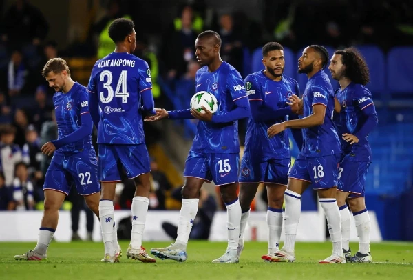 تشيلسي ضد بورنموث مواجهة قوية على ملعب فيتاليتي في الدوري الإنجليزي